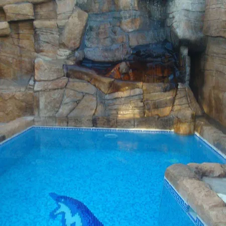 Family Niagara فارنا