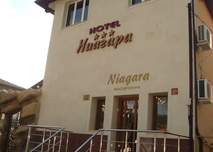 Family Niagara Hotel