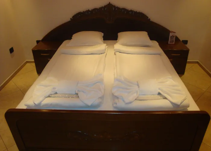 Family Niagara Hotel 3*