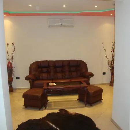 Family Niagara 호텔 3*