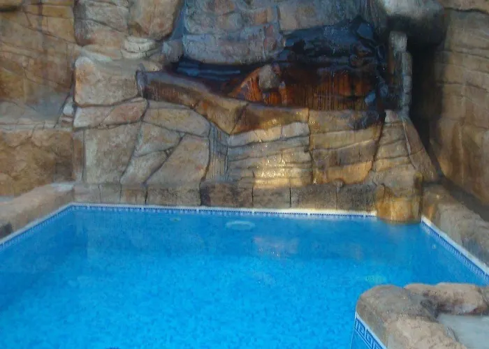 Family Niagara ヴァルナ