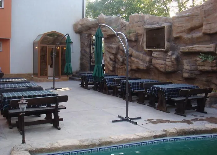 Family Niagara ヴァルナ